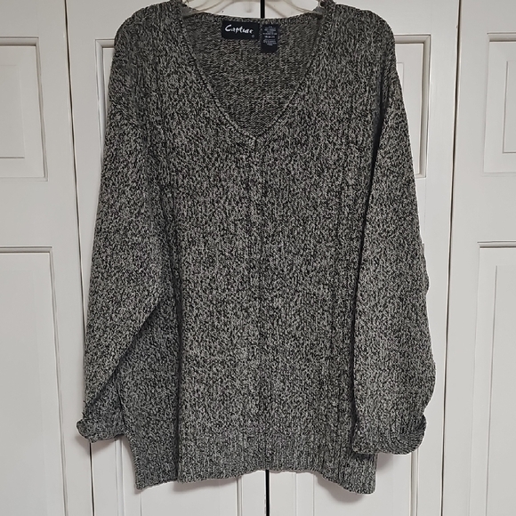 Capture Sweaters - Capture Black and Gray Knit Pullover